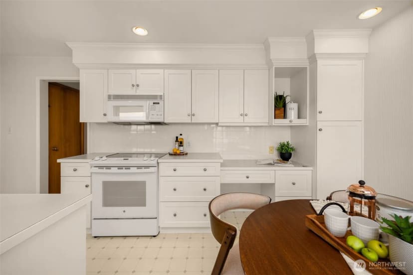 Property photo for 3011 70th Avenue Se, Mercer Island photo 15