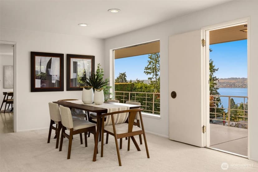 Property photo for 3011 70th Avenue Se, Mercer Island photo 5