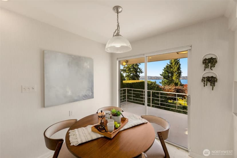 Property photo for 3011 70th Avenue Se, Mercer Island photo 13