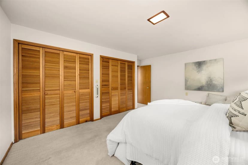 Property photo for 3011 70th Avenue Se, Mercer Island photo 22