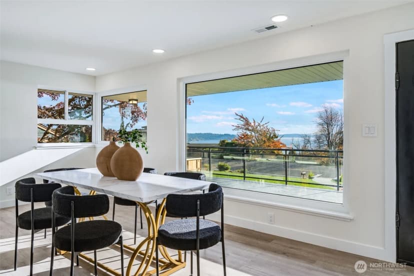 Property photo for 10650 Marine View Drive Sw, Seattle photo 9