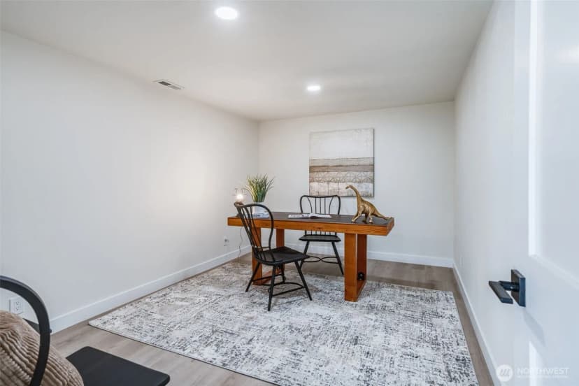 Property photo for 10650 Marine View Drive Sw, Seattle photo 20
