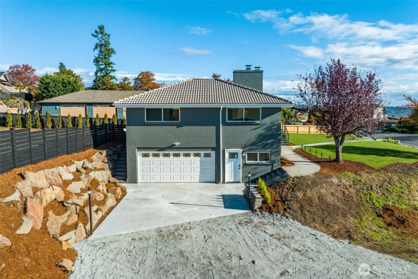 Property photo for 10650 Marine View Drive Sw, Seattle photo 34