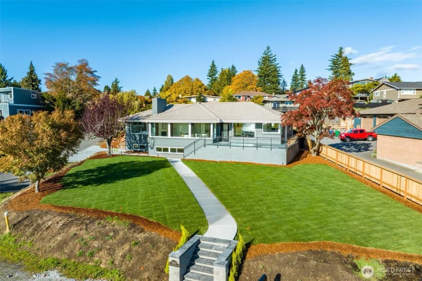 Property photo for 10650 Marine View Drive Sw, Seattle photo 33