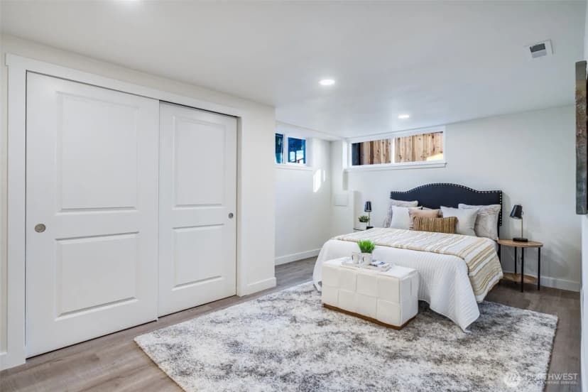 Property photo for 10650 Marine View Drive Sw, Seattle photo 19