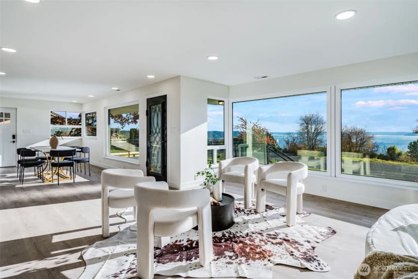 Property photo for 10650 Marine View Drive Sw, Seattle photo 6