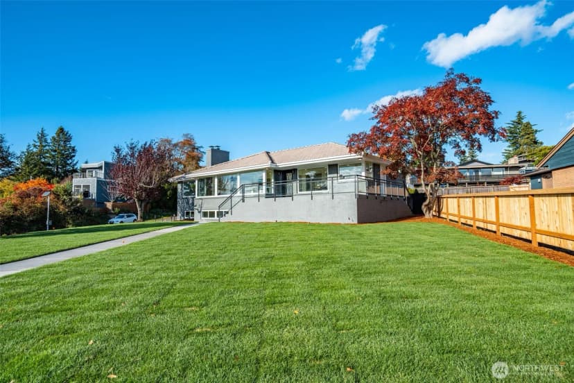 Property photo for 10650 Marine View Drive Sw, Seattle photo 30