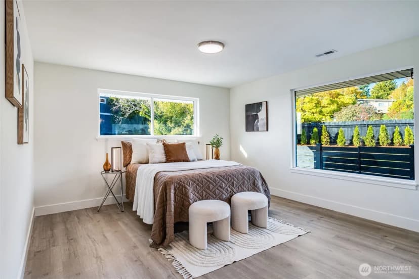 Property photo for 10650 Marine View Drive Sw, Seattle photo 12