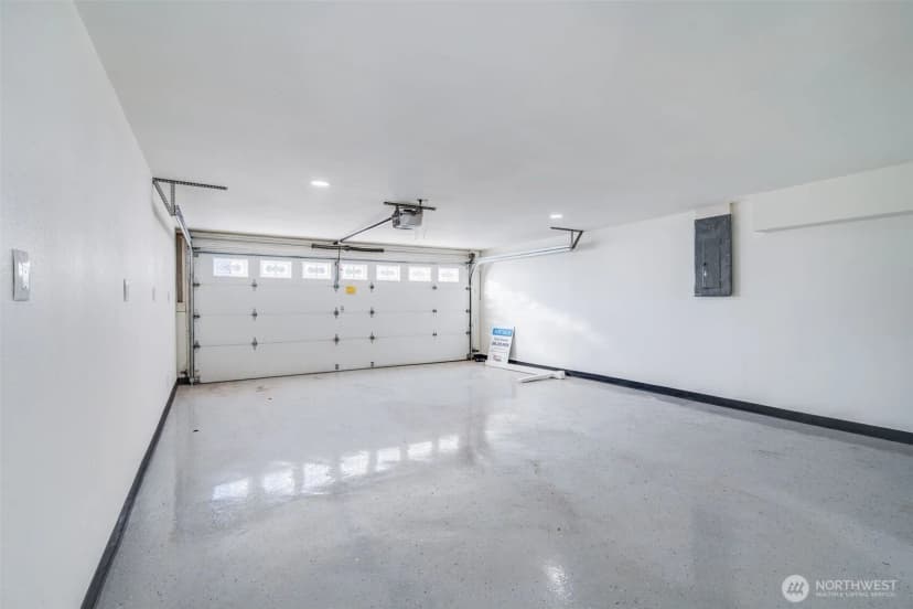 Property photo for 10650 Marine View Drive Sw, Seattle photo 22
