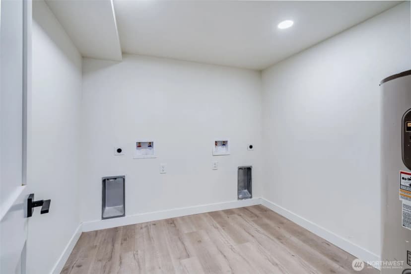 Property photo for 10650 Marine View Drive Sw, Seattle photo 23