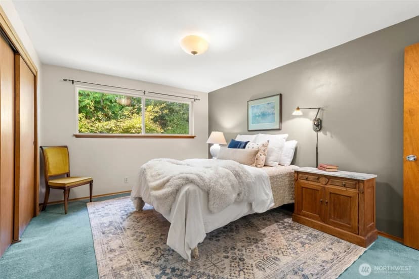 Property photo for 17015 32nd Avenue Ne, Lake Forest Park photo 16