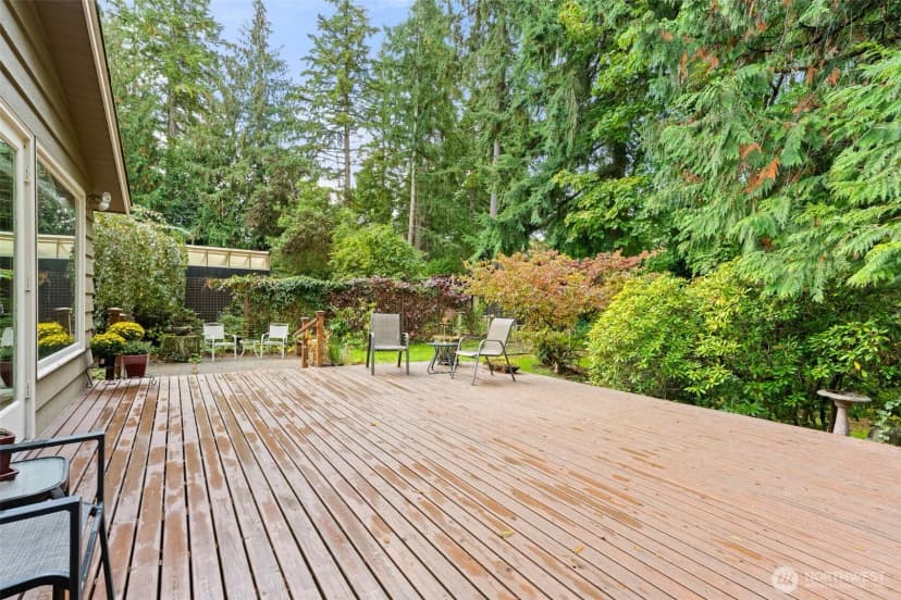 Property photo for 17015 32nd Avenue Ne, Lake Forest Park photo 33