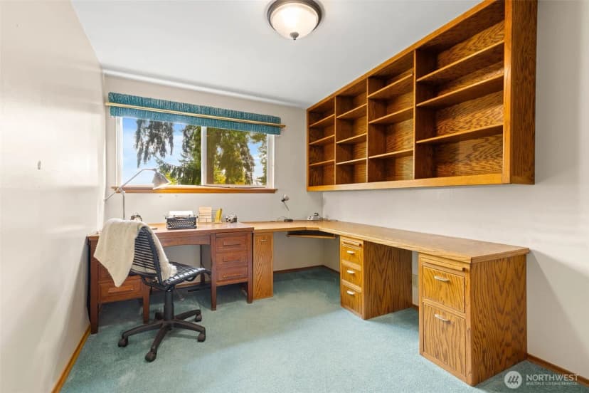 Property photo for 17015 32nd Avenue Ne, Lake Forest Park photo 19
