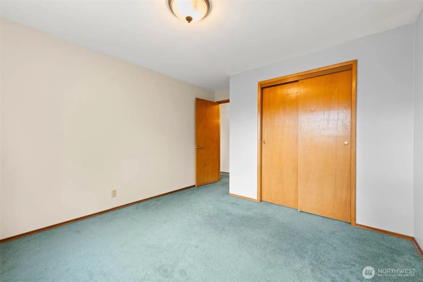 Property photo for 17015 32nd Avenue Ne, Lake Forest Park photo 20