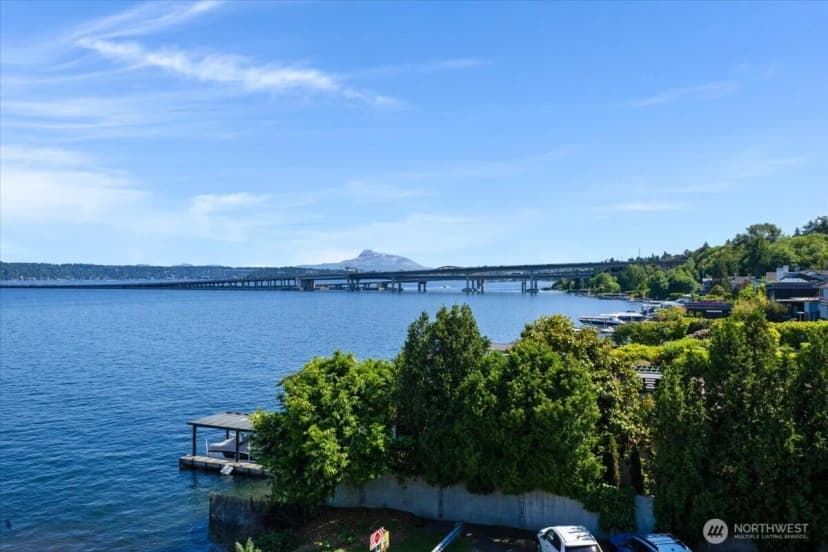 Property photo for 720 Lakeside Avenue S #406, Seattle photo 19
