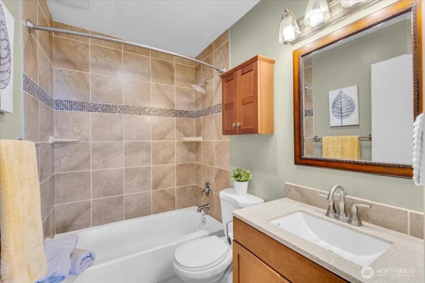 Property photo for 720 Lakeside Avenue S #406, Seattle photo 13