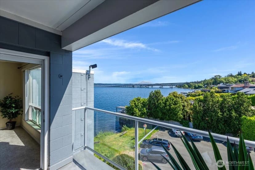 Property photo for 720 Lakeside Avenue S #406, Seattle photo 18
