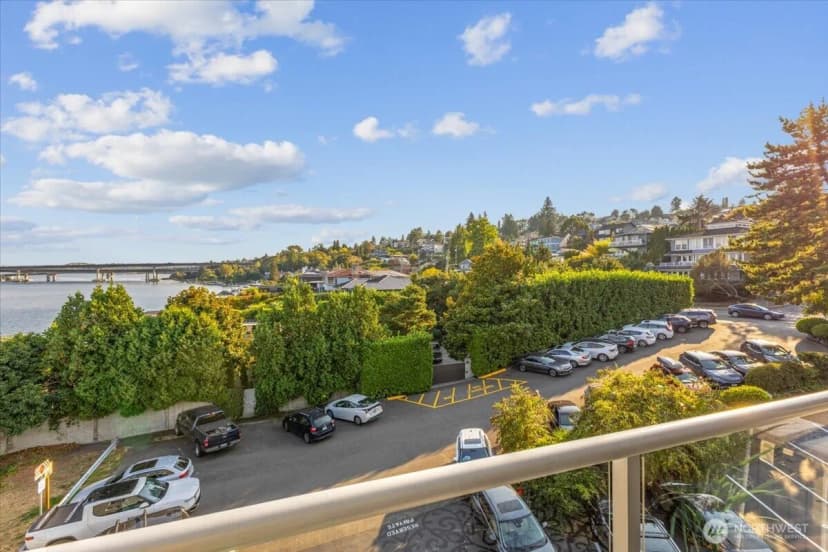 Property photo for 720 Lakeside Avenue S #406, Seattle photo 27