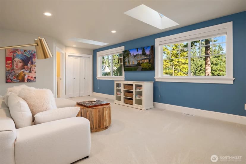 Property photo for 10475 Se 23rd Street, Bellevue photo 22