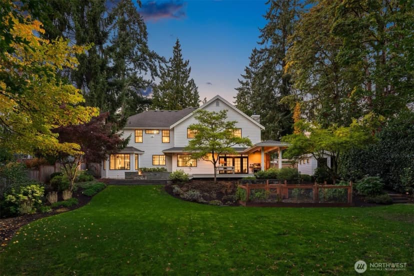 Property photo for 10475 Se 23rd Street, Bellevue photo 34