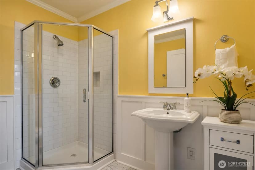 Property photo for 10475 Se 23rd Street, Bellevue photo 23