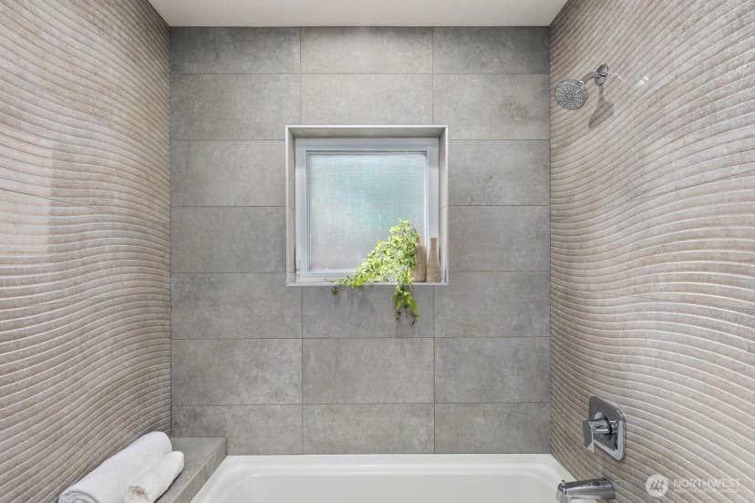 Property photo for 2802 S Alaska Place, Seattle photo 21