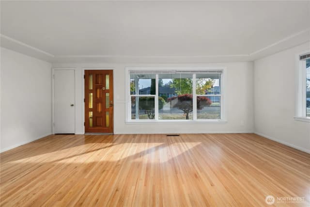 Property photo for 6540 S Thompson Avenue, Tacoma photo 3