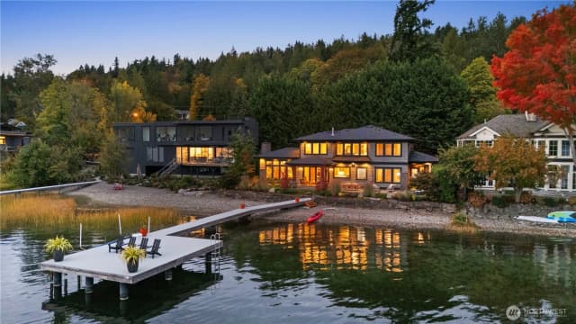 Property photo for 3123 E Lake Sammamish Parkway Ne, Sammamish
