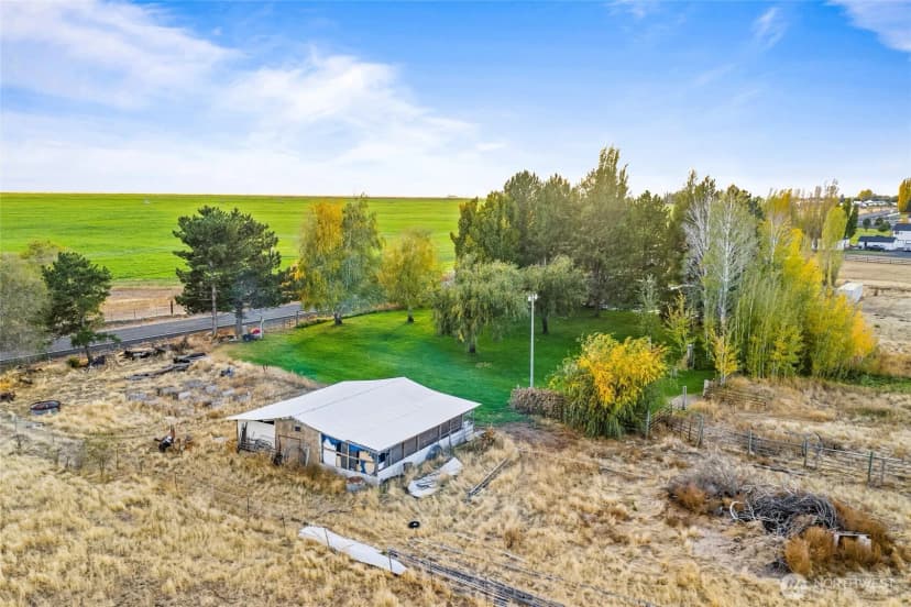 Property photo for 4372 Road 20 Ne, Soap Lake photo 7