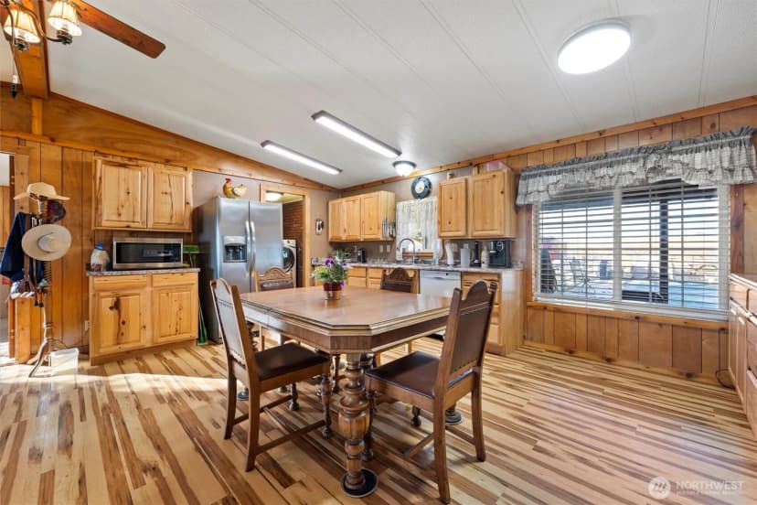 Property photo for 4372 Road 20 Ne, Soap Lake photo 14