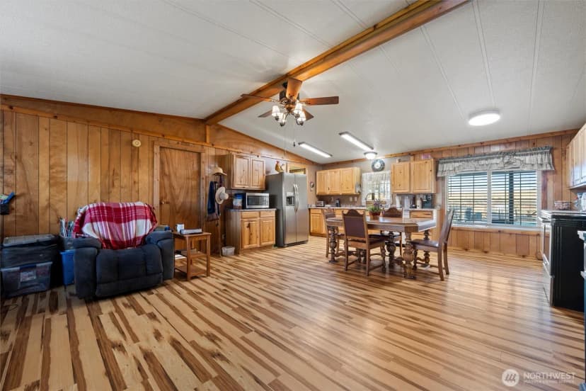 Property photo for 4372 Road 20 Ne, Soap Lake photo 35