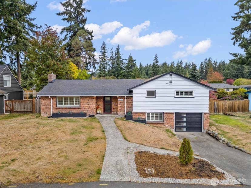 Property photo for 8127 Sherwood Forest Street Sw, Lakewood