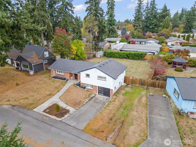 Property photo for 8127 Sherwood Forest Street Sw, Lakewood photo 25