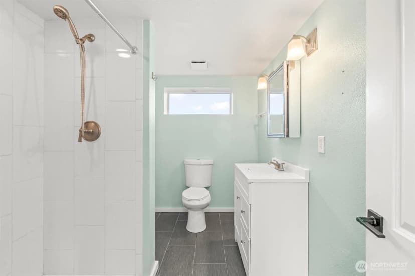Property photo for 8127 Sherwood Forest Street Sw, Lakewood photo 13