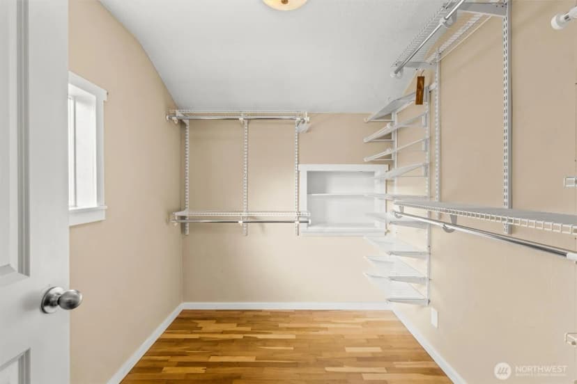 Property photo for 8127 Sherwood Forest Street Sw, Lakewood photo 16