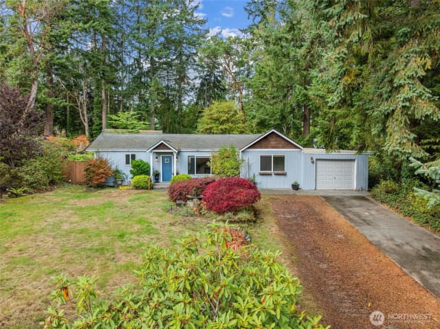 Property photo for 17025 32nd Avenue Ne, Lake Forest Park