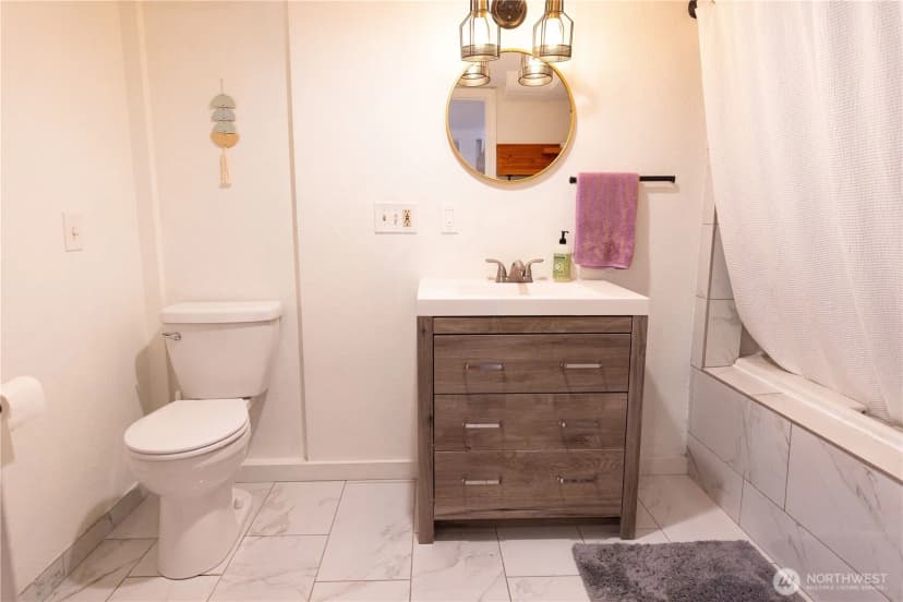 Property photo for 450 Ne Alder Street, Issaquah photo 30