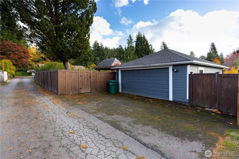 Property photo for 450 Ne Alder Street, Issaquah photo 36