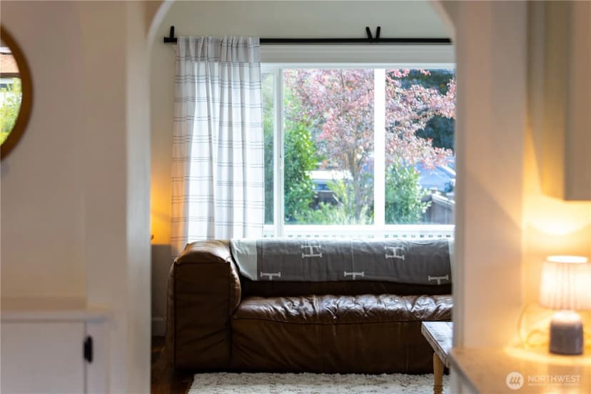 Property photo for 450 Ne Alder Street, Issaquah photo 17