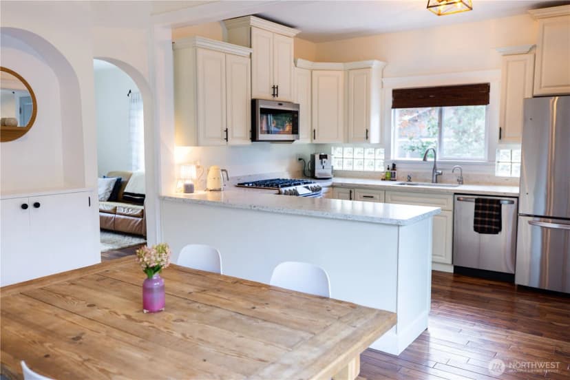 Property photo for 450 Ne Alder Street, Issaquah photo 12