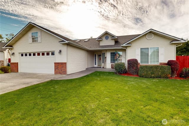 Property photo for 522 Se Mockingbird Drive, College Place