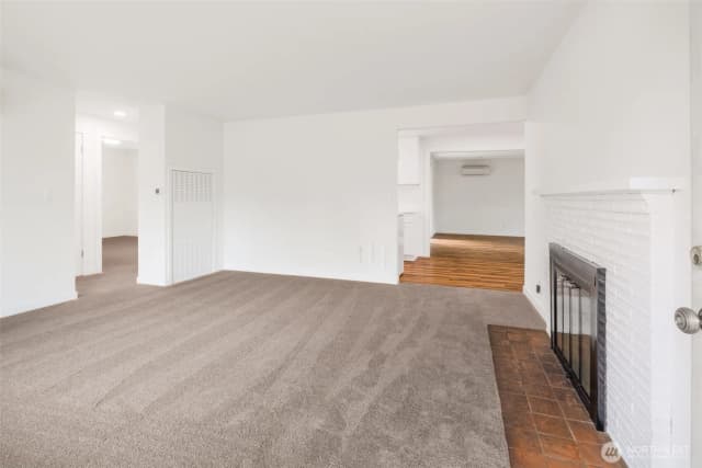 Property photo for 11835 Beacon Avenue S, Seattle photo 2