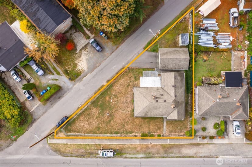 Property photo for 11835 Beacon Avenue S, Seattle photo 22