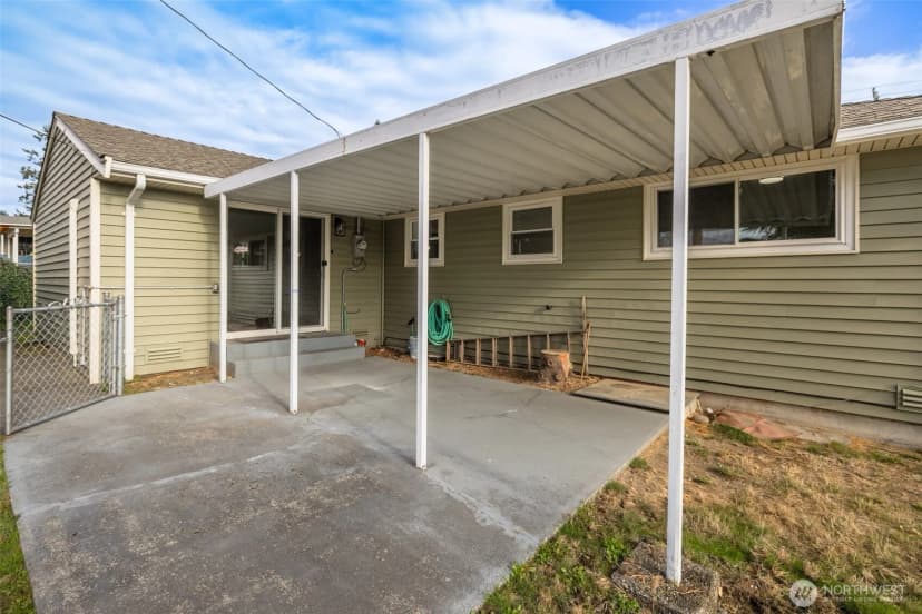 Property photo for 11835 Beacon Avenue S, Seattle photo 16
