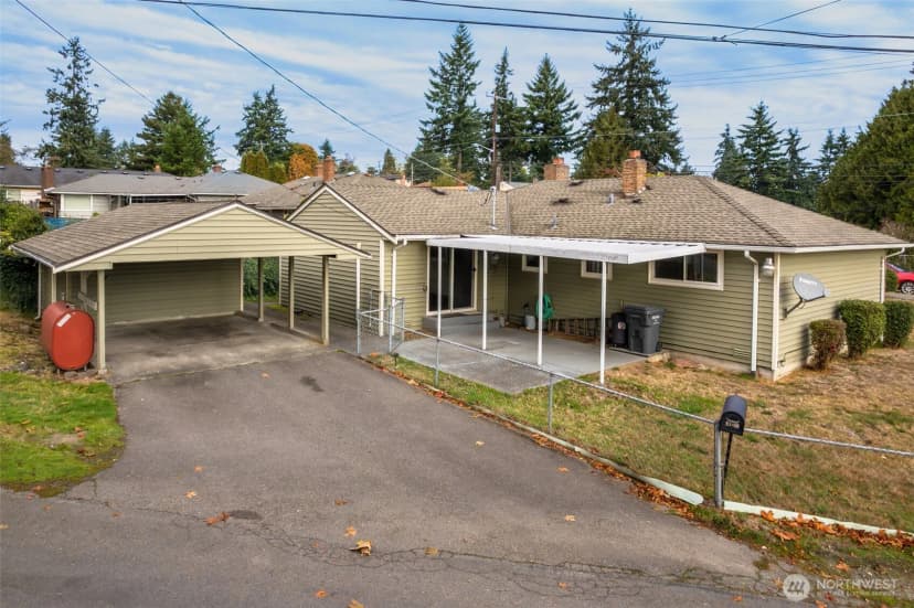 Property photo for 11835 Beacon Avenue S, Seattle photo 17