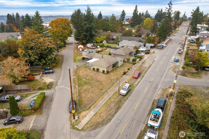 Property photo for 11835 Beacon Avenue S, Seattle photo 21