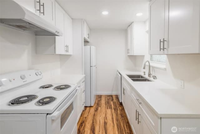 Property photo for 11835 Beacon Avenue S, Seattle photo 5