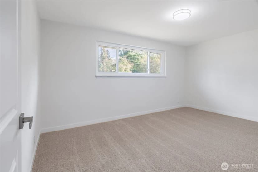 Property photo for 11835 Beacon Avenue S, Seattle photo 13