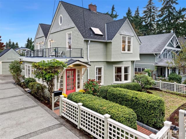 Property photo for 20 N Bradley Road, Tacoma