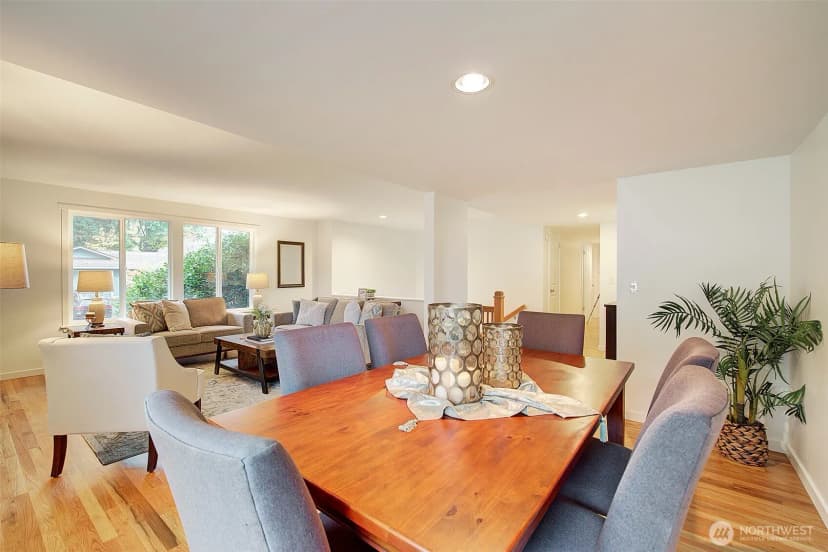 Property photo for 13815 116th Place Ne, Kirkland photo 4